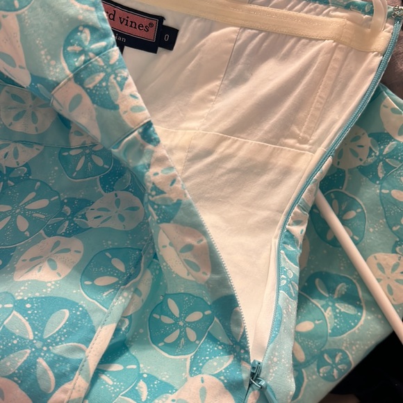 Women’s vineyard vines strapless seaside faux wrap dress. Blue and white size 0 - Picture 5 of 7